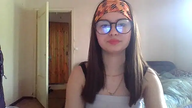 Snapshot of Bellochka201 chatting on 06-23-26, 08:45 Bellochka201 online show from 06-23-26, 08:45
