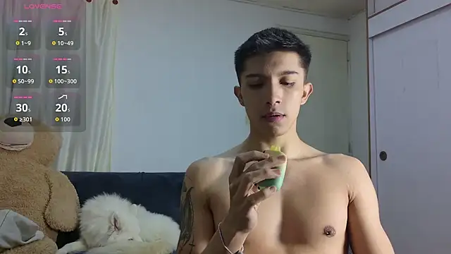 Snapshot of Thesaint_xxx chatting on 07-04-26, 07:36 Thesaint xxx online show from 07-04-26, 07:36