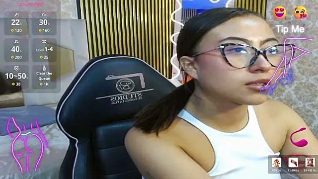 Snapshot of Amhira_Tay chatting on 06-21-26, 11:46 Amhira Tay online show from 06-21-26, 11:46