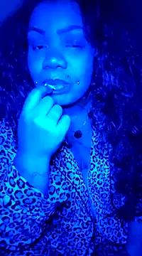 NailGoddessnow online show from 12-22-24, 01:22