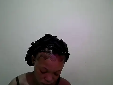 Miss rihanna online show from 06-13-26, 06:22