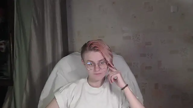   Freya    online show from 07-15-26, 02:44