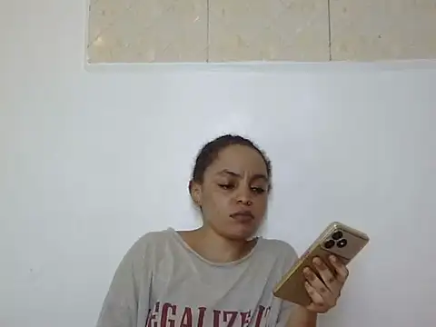 silk couple1 online show from 06-25-26, 03:28