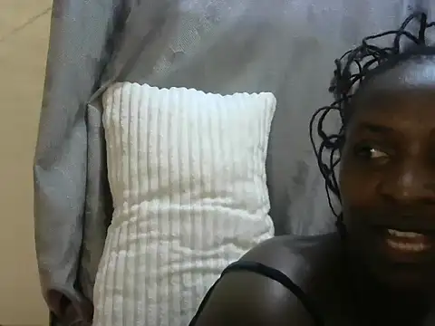 Snapshot of Sansa_s chatting on 06-02-26, 01:24 Sansa s online show from 06-02-26, 01:24