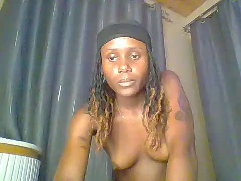 Snapshot of kiki8390 chatting on 06-19-26, 09:18 kiki8390 online show from 06-19-26, 09:18