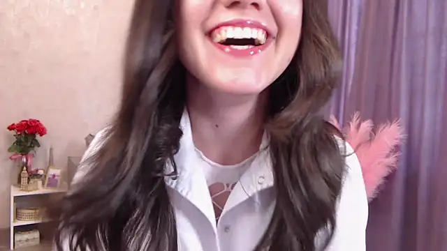 SusanMorandi online show from 06-19-26, 09:02