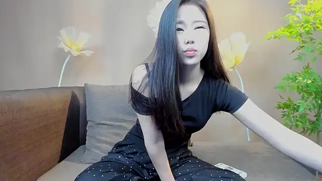 Snapshot of yu598188 chatting on 06-06-26, 03:00 yu598188 online show from 06-06-26, 03:00