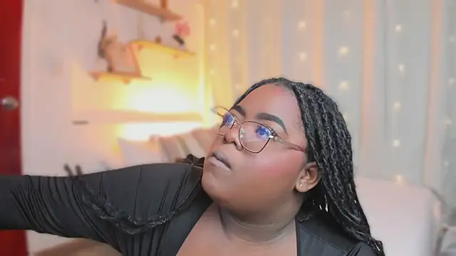 Snapshot of Ayanaa_Ebony_ chatting on 06-18-26, 11:14 Ayanaa Ebony online show from 06-18-26, 11:14
