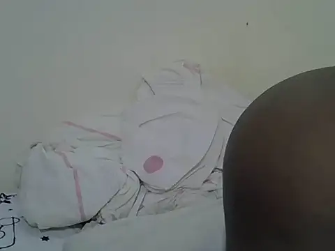 Snapshot of Curvy_nelly1 chatting on 06-25-26, 02:22 Curvy nelly1 online show from 06-25-26, 02:22
