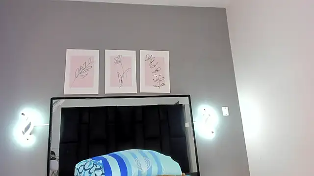 zoe curvyy online show from 06-13-26, 12:14