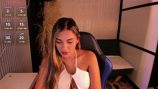 SophieWatson  online show from 06-19-26, 01:48