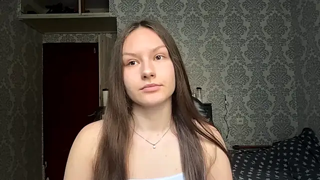 Snapshot of ShaylaChong chatting on 05-16-26, 04:31 ShaylaChong online show from 05-16-26, 04:31
