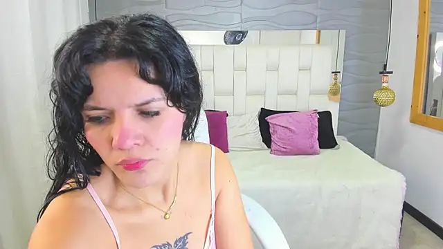 Snapshot of Lia__Kalifa chatting on 07-02-26, 08:48 Lia Kalifa online show from 07-02-26, 08:48