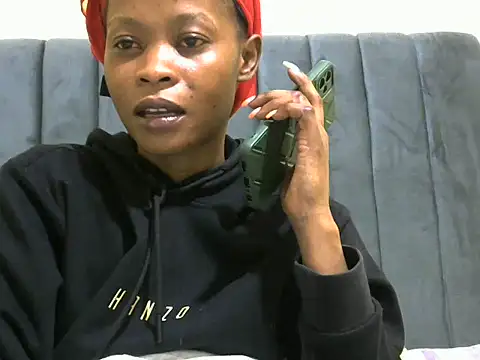 Snapshot of Peggycarter02 chatting on 07-05-26, 07:10 Peggycarter02 online show from 07-05-26, 07:10