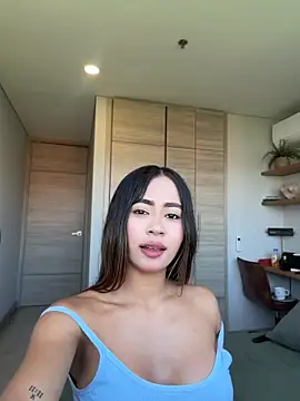little liz  online show from 07-06-26, 03:03