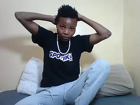 Snapshot of Bambybeauty2 chatting on 05-31-26, 04:31 Bambybeauty2 online show from 05-31-26, 04:31