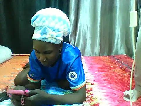 Snapshot of Bambybeauty2 chatting on 07-09-26, 08:18 Bambybeauty2 online show from 07-09-26, 08:18