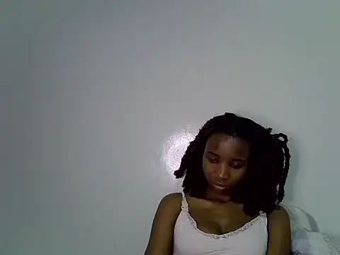 Snapshot of lee_shaz chatting on 06-13-26, 03:37 lee shaz online show from 06-13-26, 03:37