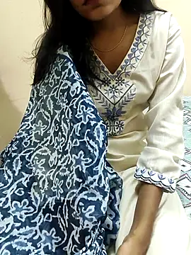 Snapshot of Shanaya_001 chatting on 06-27-26, 05:12 Shanaya 001 online show from 06-27-26, 05:12