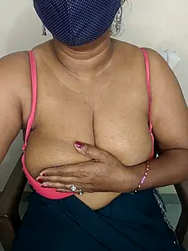 MISS-LOVEV online show from 07-12-26, 01:29