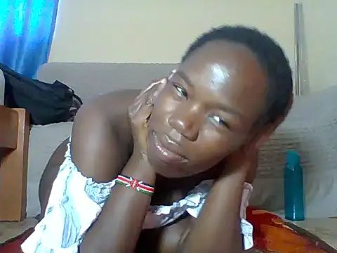 Blacksexyqueen24 online show from 06-15-26, 10:17