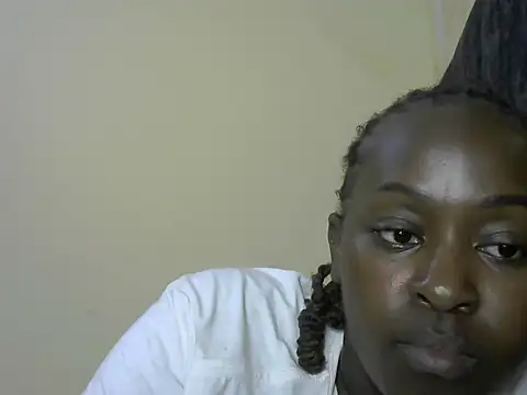 Snapshot of Daddys-girl chatting on 05-16-26, 01:21 Daddys-girl online show from 05-16-26, 01:21