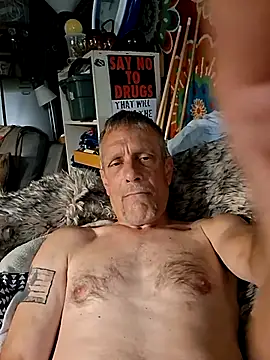 truckdawg2023 online show from 06-30-26, 08:32
