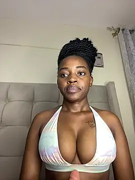 Snapshot of pretty_miss12 chatting on 07-20-26, 10:39 pretty miss12 online show from 07-20-26, 10:39