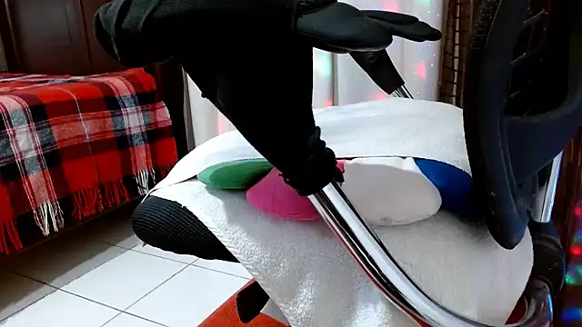 Snapshot of jenny_milf69 chatting on 01-19-26, 01:26 jenny milf69 online show from 01-19-26, 01:26