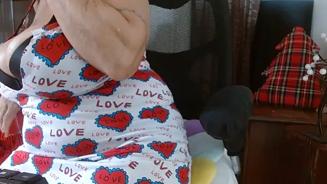 Snapshot of jenny_milf69 chatting on 02-20-26, 12:49 jenny milf69 online show from 02-20-26, 12:49