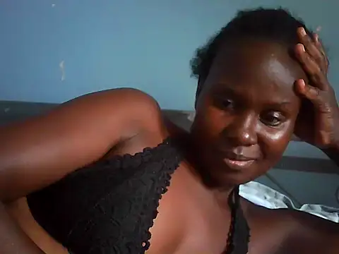 creamyebony5 online show from 05-18-26, 06:52