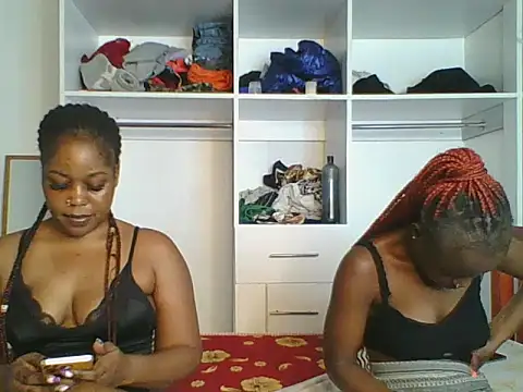 Snapshot of Sasseiqueen_ chatting on 05-30-26, 03:25 Sasseiqueen online show from 05-30-26, 03:25