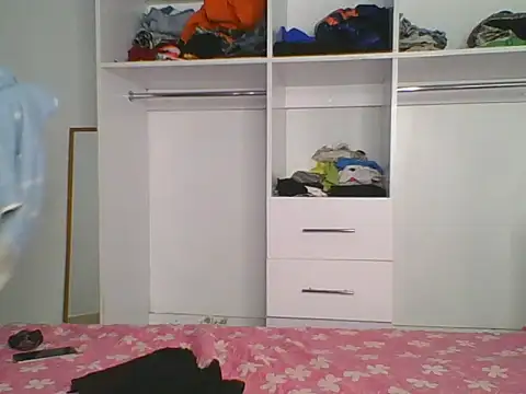 Snapshot of Sasseiqueen_ chatting on 06-02-26, 08:11 Sasseiqueen online show from 06-02-26, 08:11