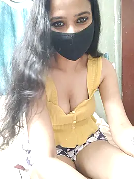 Snapshot of Amrita_Thakur01 chatting on 06-04-26, 06:19 Amrita Thakur01 online show from 06-04-26, 06:19