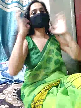 Snapshot of Amrita_Thakur01 chatting on 06-07-26, 03:05 Amrita Thakur01 online show from 06-07-26, 03:05