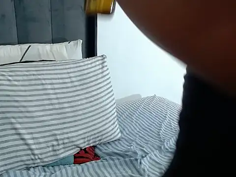 HugeMelons11 online show from 06-27-26, 07:19