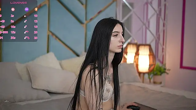 EmilyyMoon online show from 06-29-26, 06:19