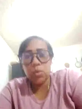 Snapshot of OliviaWilliamm chatting on 06-07-26, 09:51 OliviaWilliamm online show from 06-07-26, 09:51