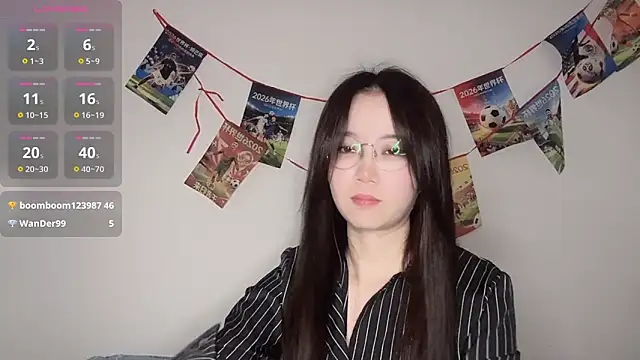 Snapshot of 77-Vicky chatting on 06-29-26, 08:20 77-Vicky online show from 06-29-26, 08:20