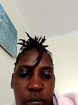 Queeny12 online show from 06-14-26, 11:56