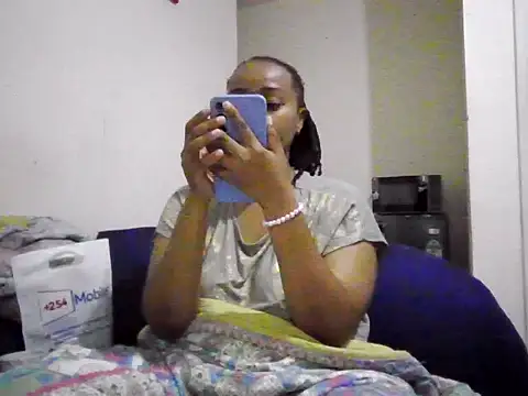 Snapshot of atara_seren chatting on 05-20-26, 06:03 atara seren online show from 05-20-26, 06:03