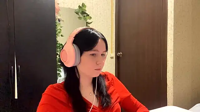 Snapshot of JulianPitta chatting on 06-18-26, 08:13 JulianPitta online show from 06-18-26, 08:13