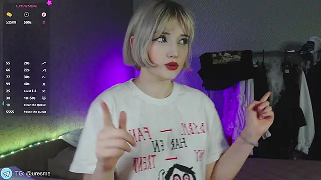 Esme Velvet online show from 05-21-26, 02:13