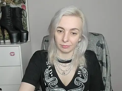 velvetanne online show from 06-19-26, 06:29