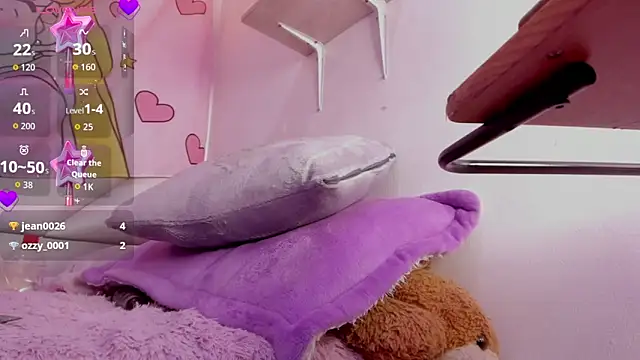 Snapshot of Sara_Sweet03 chatting on 06-03-26, 02:33 Sara Sweet03 online show from 06-03-26, 02:33