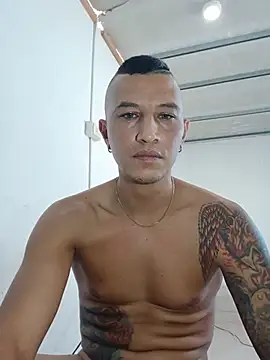 Andreesr online show from 05-29-26, 02:04