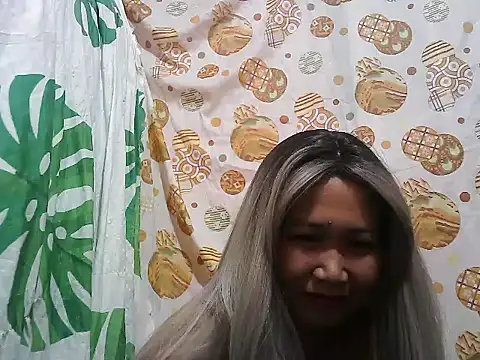 Snapshot of cute_pinayxx17 chatting on 06-19-26, 12:15 cute pinayxx17 online show from 06-19-26, 12:15