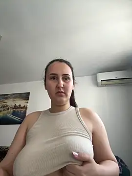 SweetTerrea online show from 05-25-26, 07:03