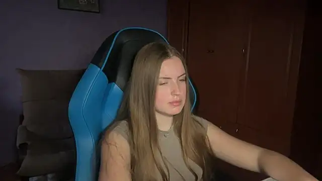 SilkSinner  online show from 06-15-26, 05:37