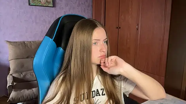 SilkSinner  online show from 06-18-26, 11:36
